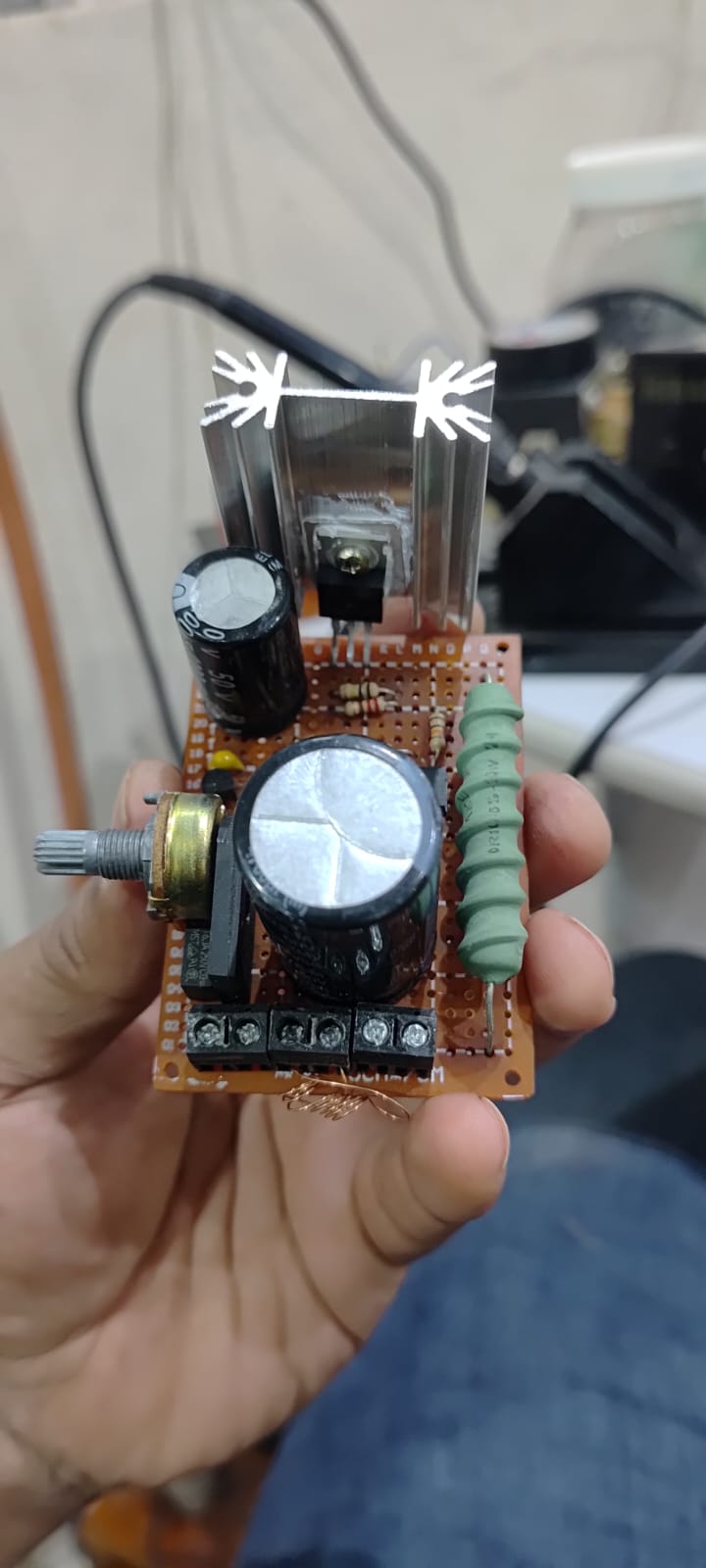 CARREGADOR V1